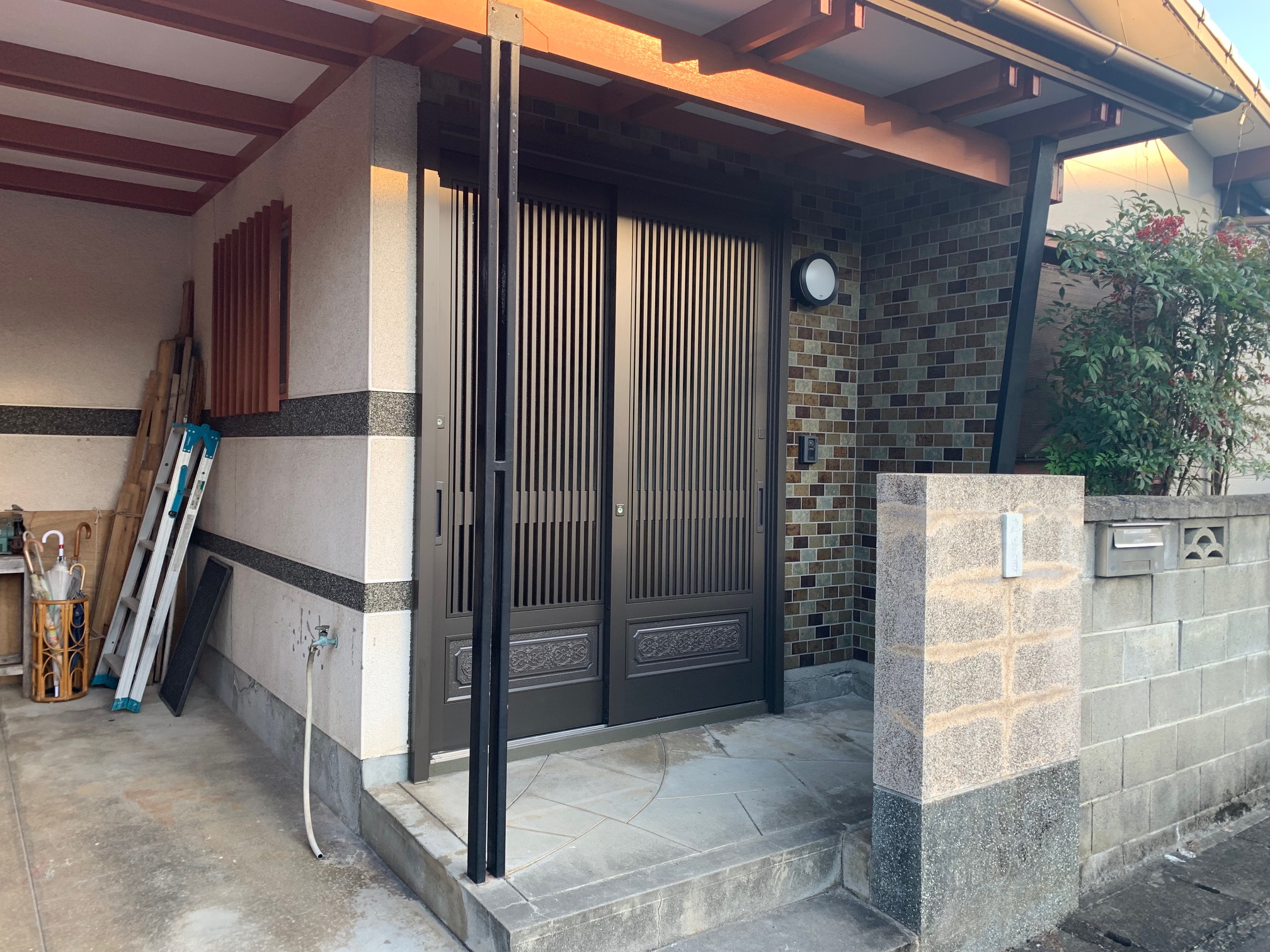 さくらエステート 大牟田店の大牟田では玄関引戸のリフォームが多いです。の施工後の写真2